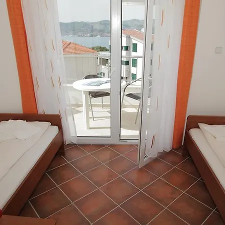 Apartment Horizont Trogir Exterior photo