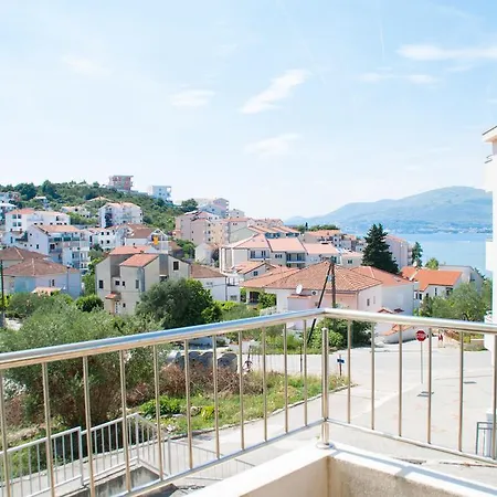 Apartment Horizont Trogir Exterior photo